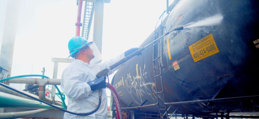 storage tank cleaning in marrero - outkast industrial