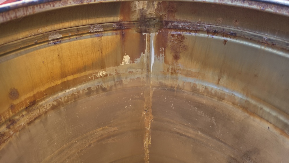 7 Signs Sludge Buildup Is Affecting Tank Performance - baton rouge tank wash - outkast industrial